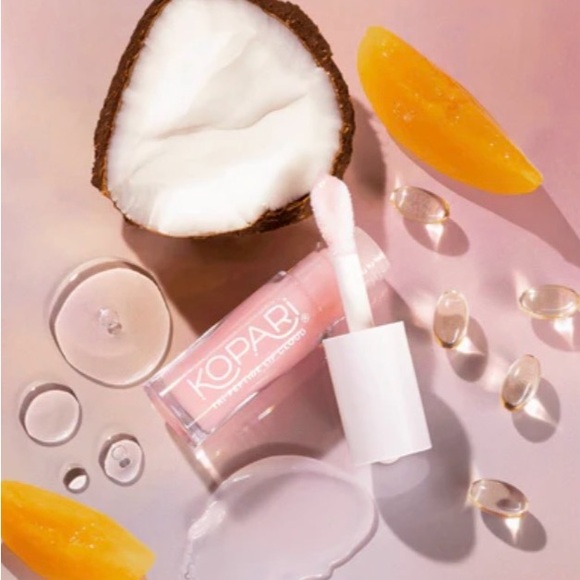 Kopari Tri-Peptide Lip Cloud - Soft Pink - Picture 2 of 3